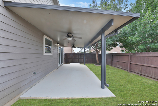 Listing photo id 29 for 9639 Pleasanton Cove