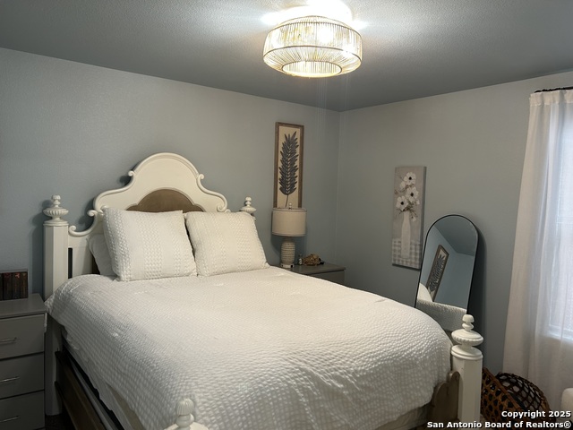 Listing photo id 8 for 2240 Stonehaven