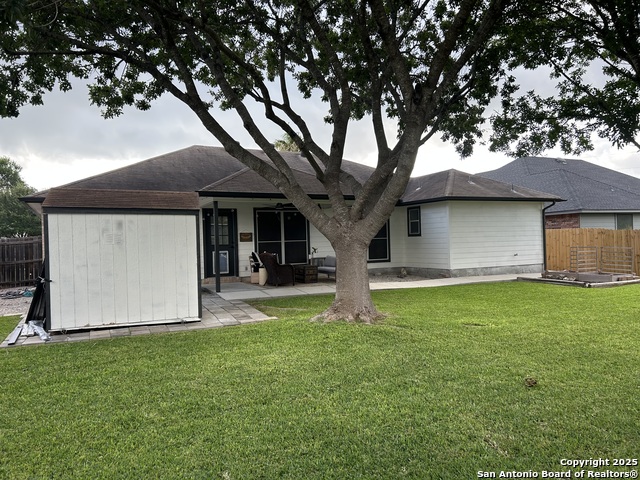 Listing photo id 3 for 2240 Stonehaven