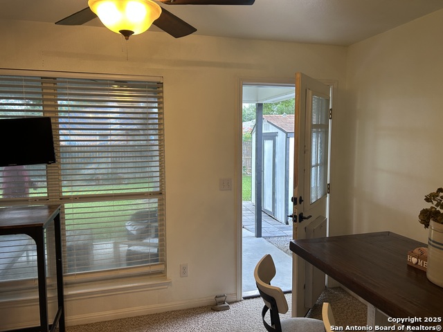 Listing photo id 7 for 2240 Stonehaven