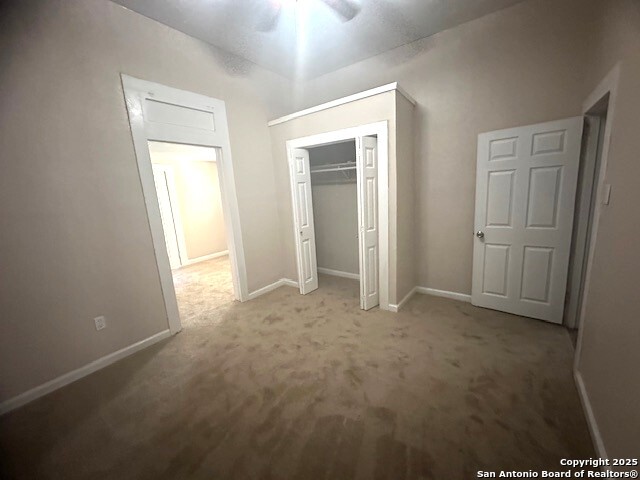 Listing photo id 19 for 202 Claudia