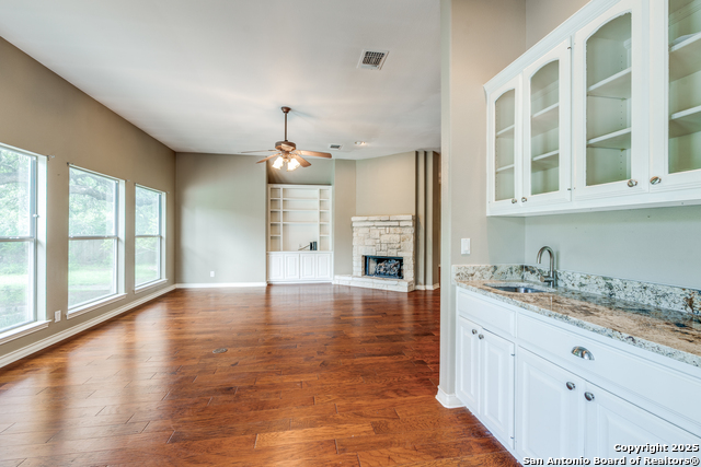 Image 12 of 39 For 8520 Fair Oaks
