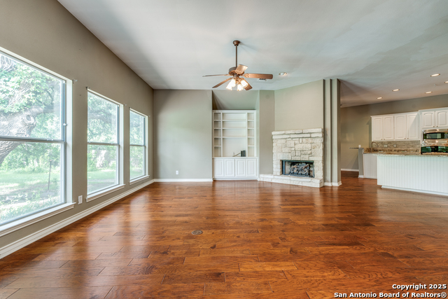 Image 13 of 39 For 8520 Fair Oaks