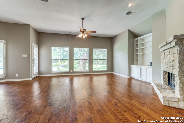 Image 14 of 39 For 8520 Fair Oaks