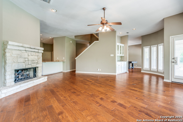 Image 15 of 39 For 8520 Fair Oaks