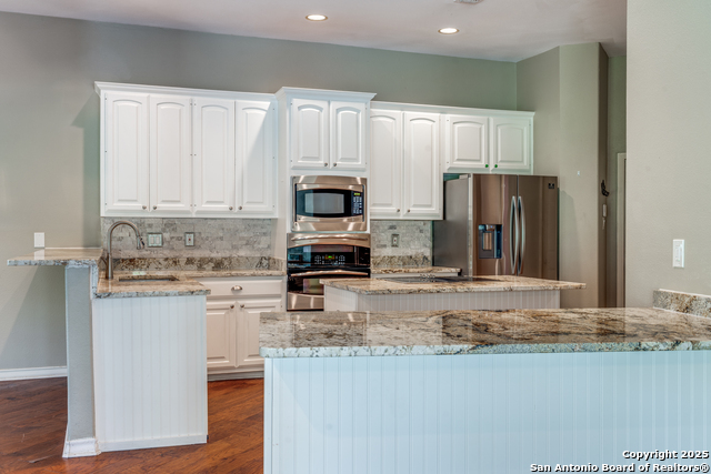 Image 16 of 39 For 8520 Fair Oaks