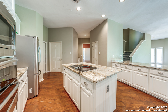 Image 19 of 39 For 8520 Fair Oaks