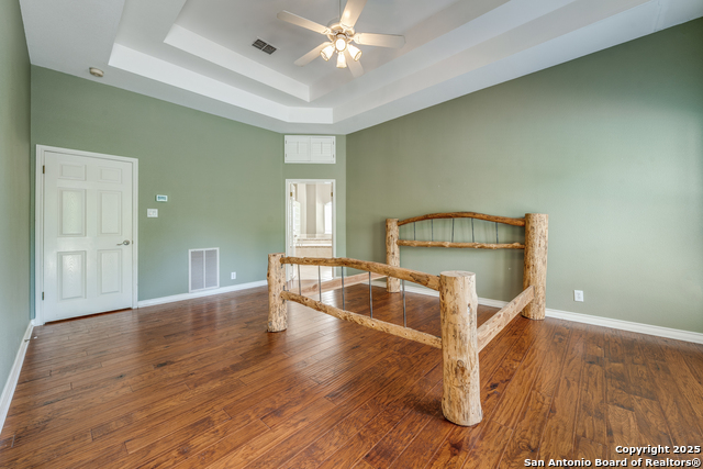 Image 24 of 39 For 8520 Fair Oaks