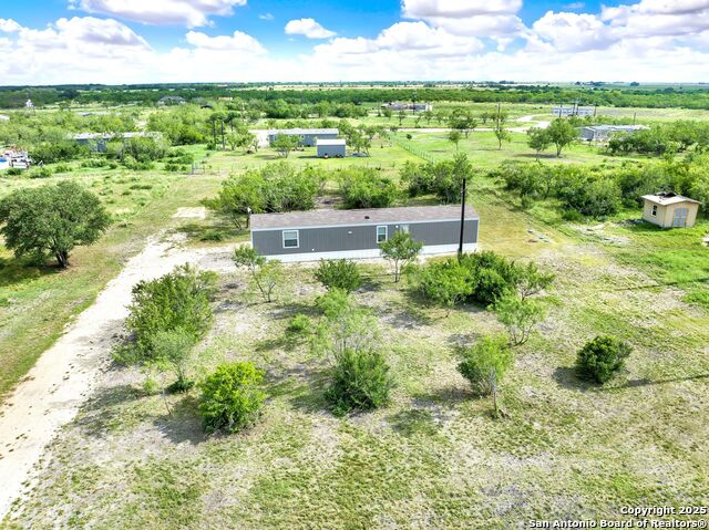 Listing photo id 0 for 888 Lobo Loop