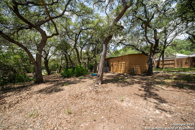 Image 6 of 34 For 496 Cedarhill Dr.