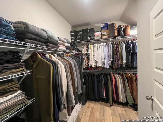 Image 18 of 28 For 11711 Folsom