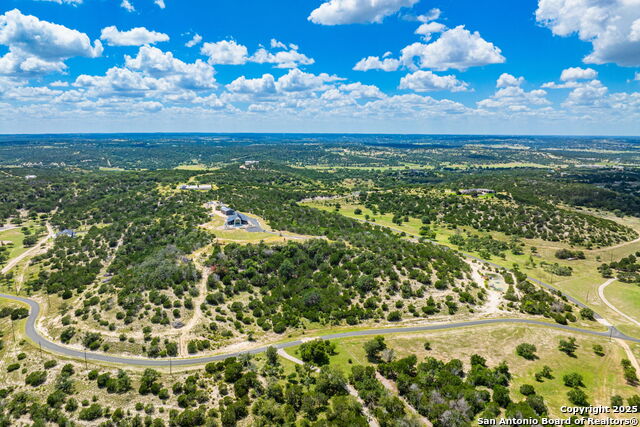 Listing photo id 3 for 120 Lost Valley Lane