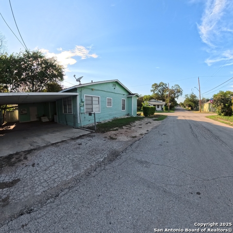 Image 16 of 16 For 3402 Travis W