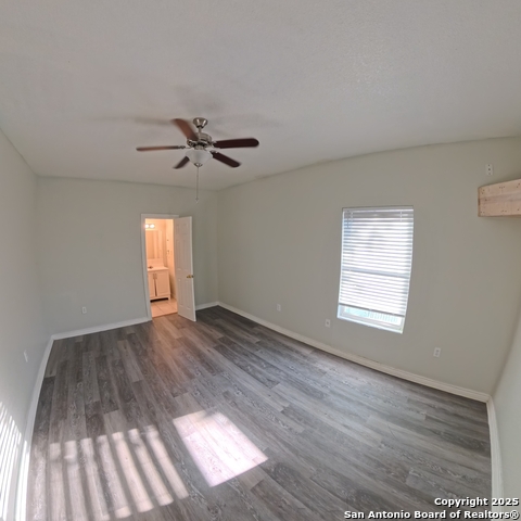 Image 8 of 16 For 3402 Travis W