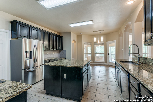 Listing photo id 10 for 13619 Mesa Point