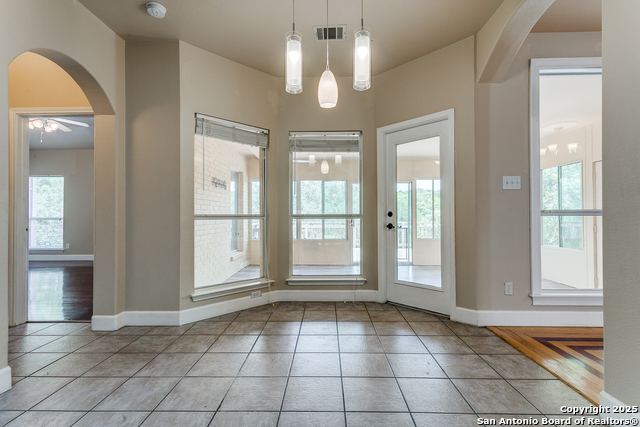 Listing photo id 11 for 13619 Mesa Point