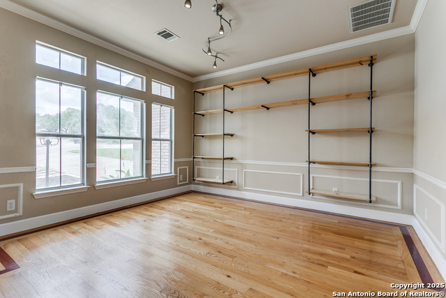 Listing photo id 7 for 13619 Mesa Point