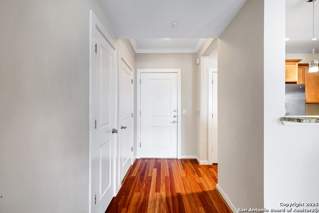 Image 2 of 30 For 7342 Oak Manor Dr  4207