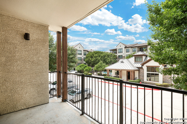 Image 20 of 30 For 7342 Oak Manor Dr  4207