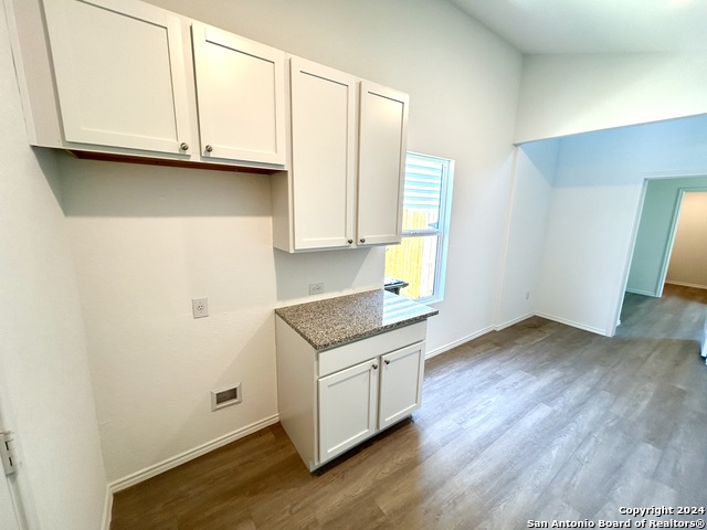Image 4 of 15 For 4239 Thalweg Way