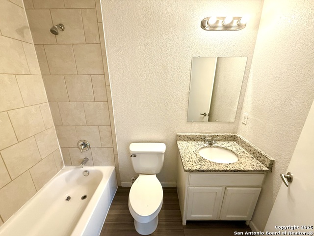Image 16 of 27 For 1627 Navidad St N 102