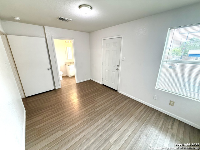 Image 19 of 27 For 1627 Navidad St N 102