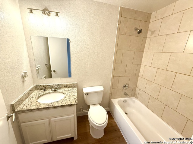 Image 16 of 24 For 1627 Navidad St N 101
