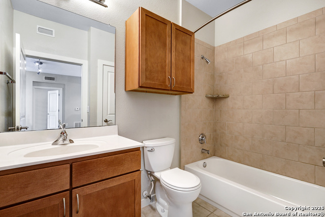 Image 15 of 31 For 7342 Oak Manor Dr  4107