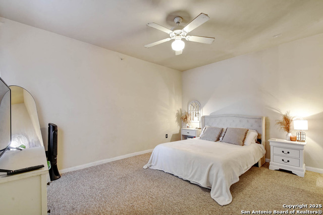 Image 20 of 29 For 6160 Eckhert  Apt 1