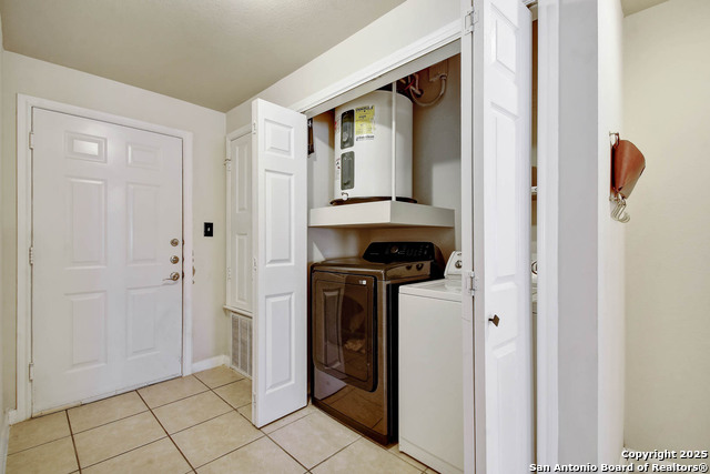 Image 4 of 29 For 6160 Eckhert  Apt 1