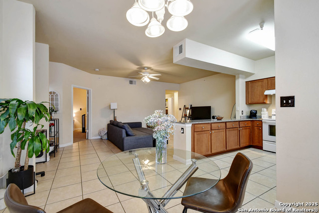 Image 9 of 29 For 6160 Eckhert  Apt 1