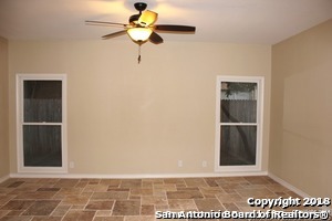 Image 17 of 25 For 6 Cottesmore Ct