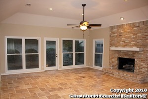 Image 7 of 25 For 6 Cottesmore Ct