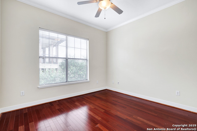 Listing photo id 19 for 7342 Oak Manor Dr 1304