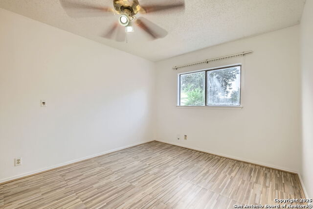 Image 14 of 29 For 5434 Seahorse Dr