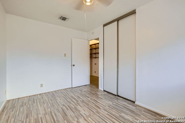 Image 21 of 29 For 5434 Seahorse Dr