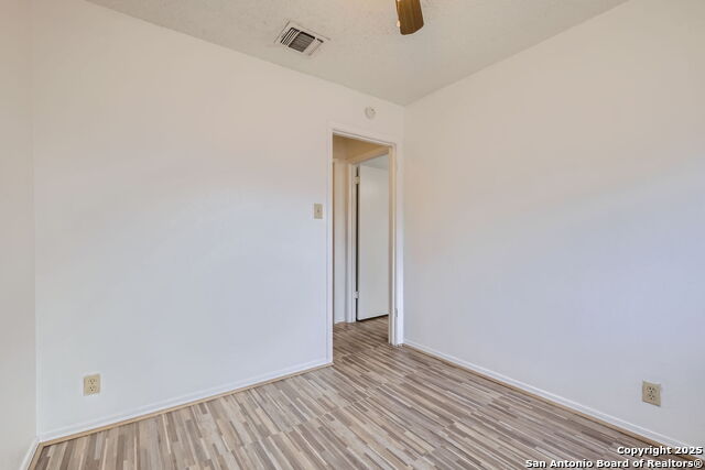 Image 24 of 29 For 5434 Seahorse Dr