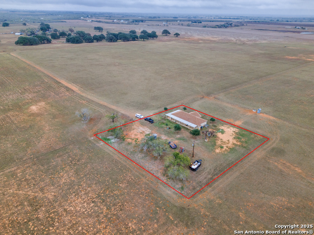 Listing photo id 26 for 2217 County Road 412