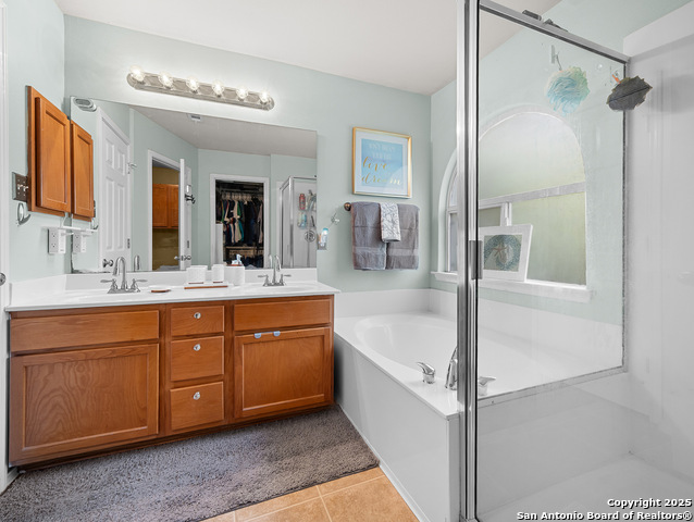 Image 18 of 30 For 17023 Ashbury Ldg