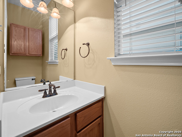 Image 27 of 30 For 17023 Ashbury Ldg