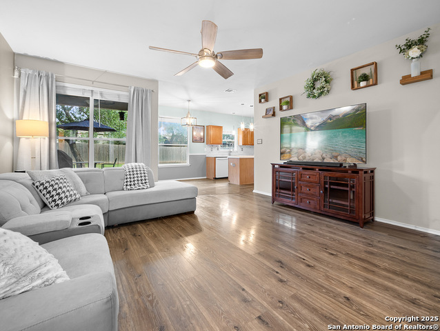 Image 6 of 30 For 17023 Ashbury Ldg