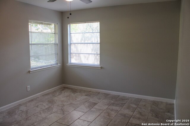 Image 18 of 27 For 4400 Lazy Oak