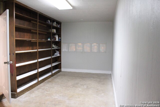 Image 21 of 27 For 4400 Lazy Oak