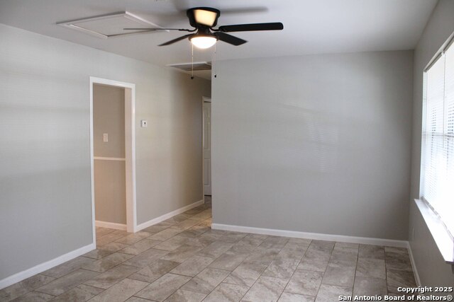 Image 3 of 27 For 4400 Lazy Oak