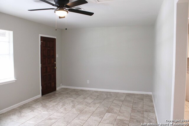 Image 4 of 27 For 4400 Lazy Oak