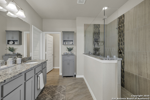 Listing photo id 21 for 3214 Roan