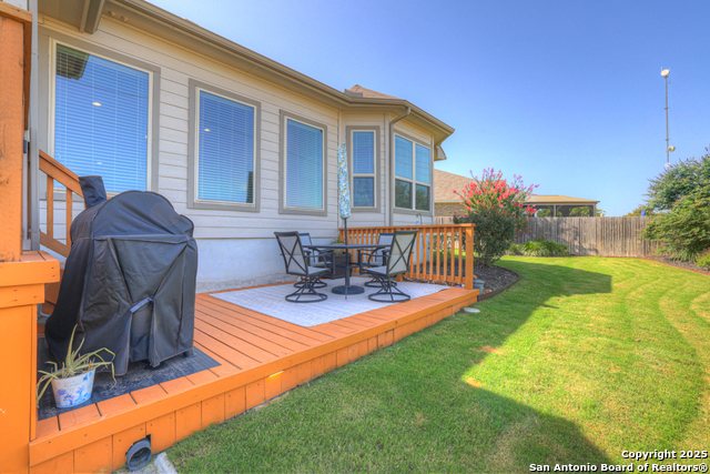 Listing photo id 39 for 3214 Roan