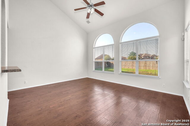 Image 11 of 25 For 9714 Common Law