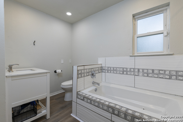 Image 24 of 39 For 9310 Hoke  