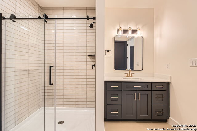 Image 21 of 25 For 10899 Hausman S 201